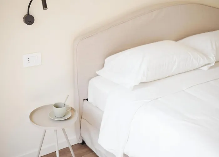 Hostmate - - Doria - Stazione *