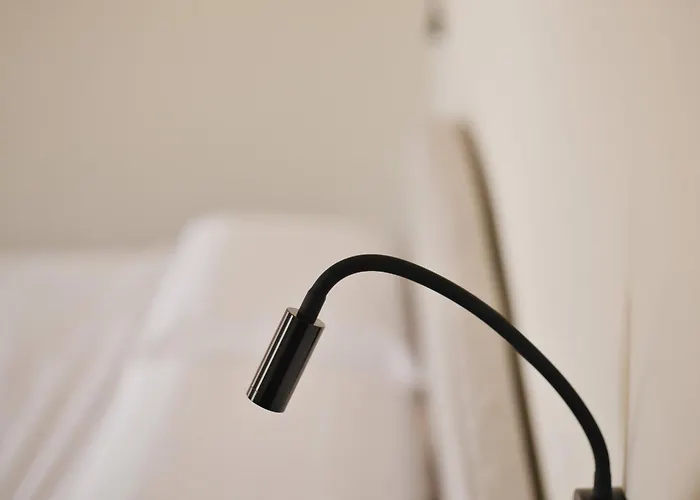 Hostmate - - Doria's Light - Stazione Apartment *