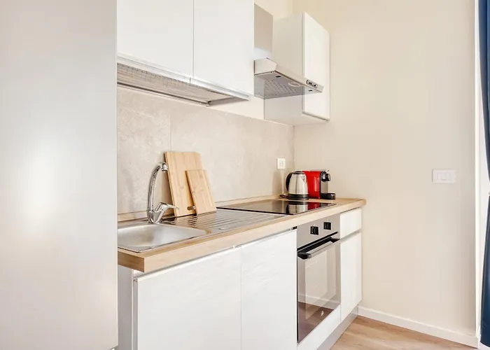 Hostmate - - Doria's Light - Stazione Milan