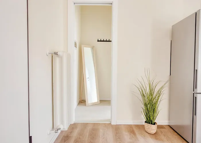 Hostmate - - Doria's Light - Stazione Milan