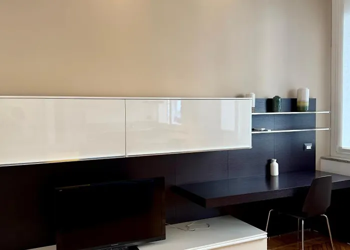 Lr Deluxe - Savoia 3 - Repubblica Milan