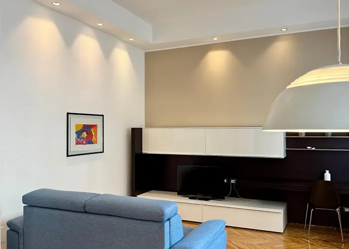 Lr Deluxe - Savoia 3 - Repubblica Apartment *