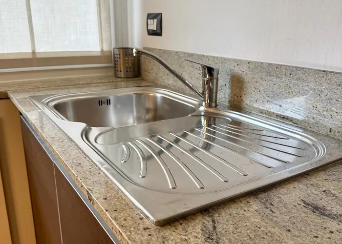 Lr Deluxe - Savoia 3 - Repubblica Milan