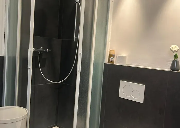 Bilocale Red House - Two Red House, Cosy Flat Apartmán Milán