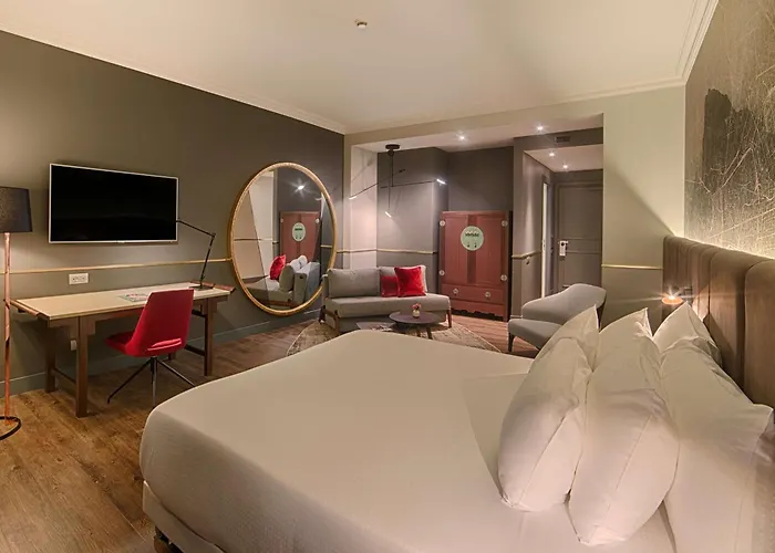 מלון Nh Collection Porta Nuova 4*