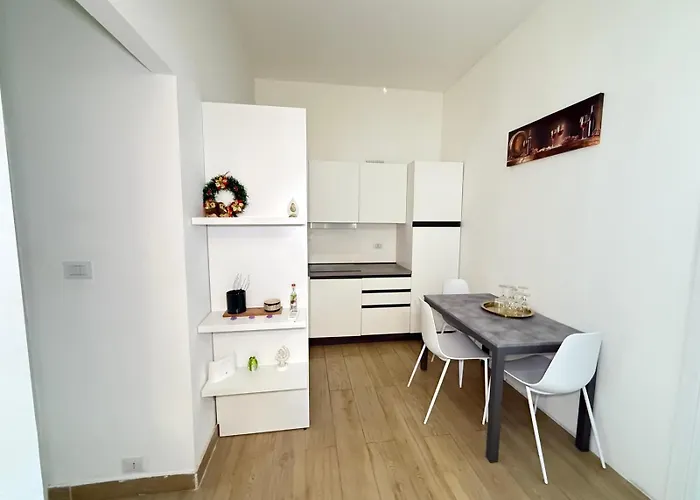 Stardust Padre Giuliani Apartmán Milán