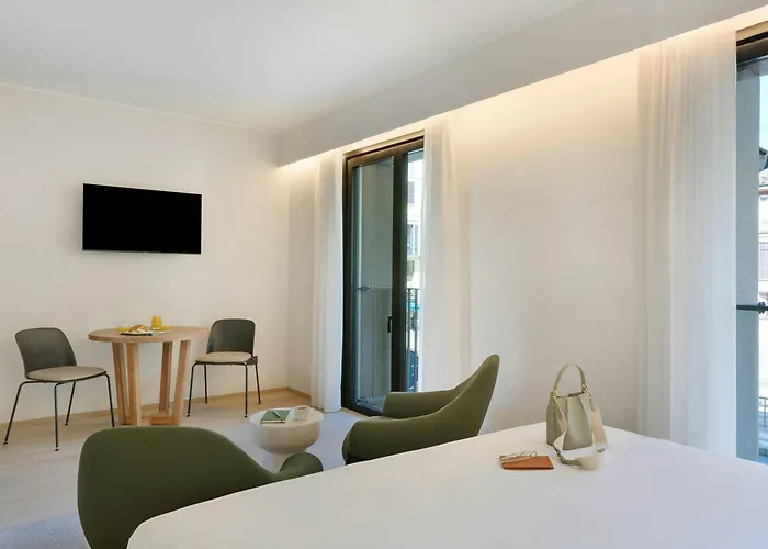 Bob W Milan Crocetta 3*