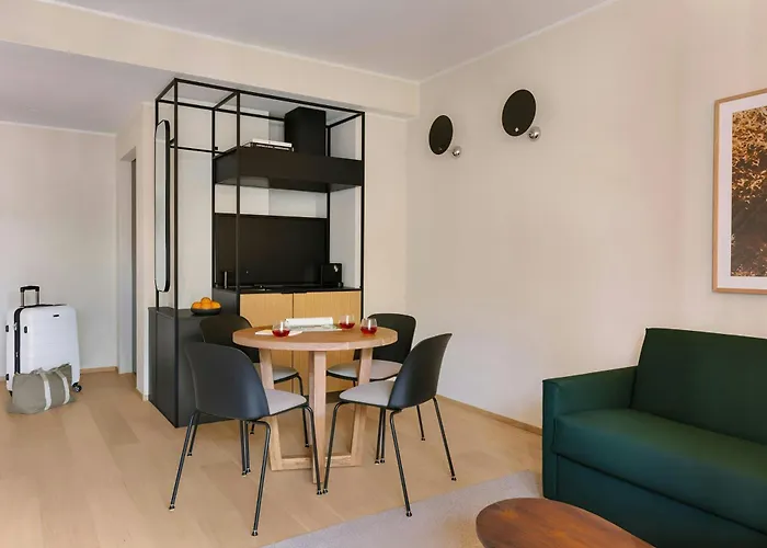 Bob W Milan Crocetta 3* Μιλάνο