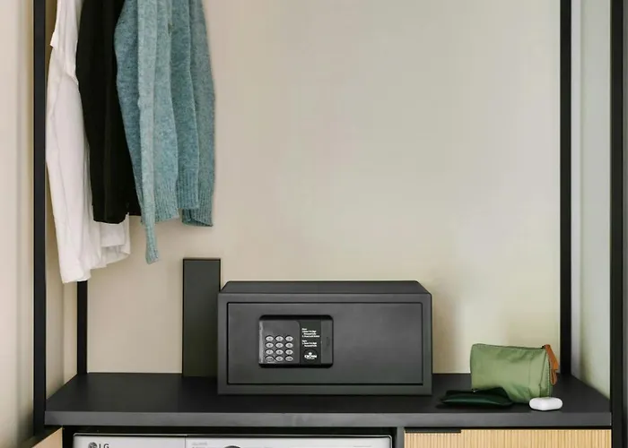 Ξενοδοχείο με διαμερίσματα Bob W Milan Crocetta