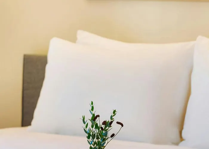 Ξενοδοχείο με διαμερίσματα Bob W Milan Crocetta 3*