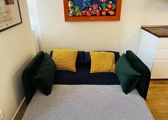 Correggio 12 * Milan