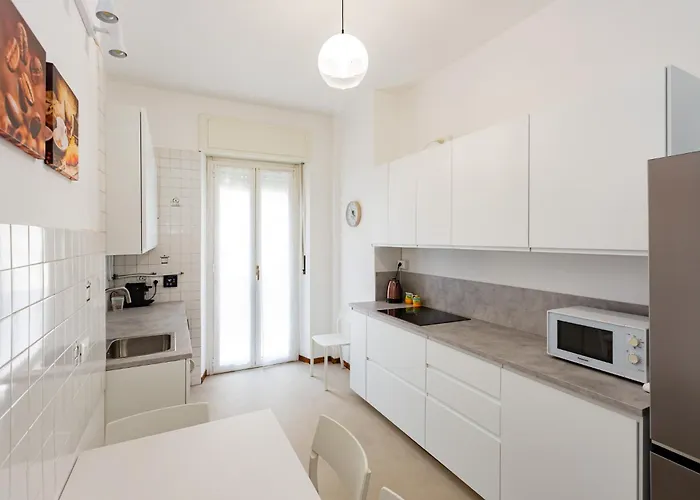 아파트 Letizia5 Sweet And Cozy By Hospity *
