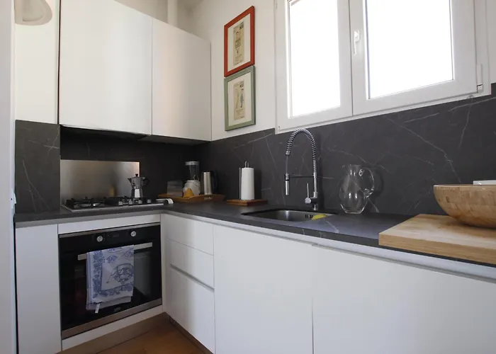 Caccialepori, Luminoso E Comodissimo Con Ac E Lift * Milaan