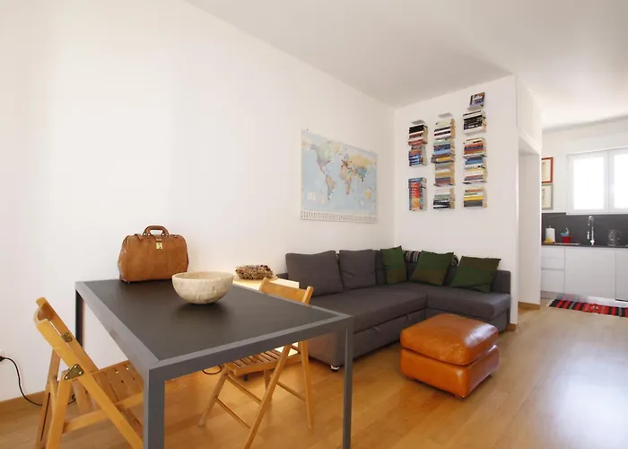 Caccialepori, Luminoso E Comodissimo Con Ac E Lift Milaan