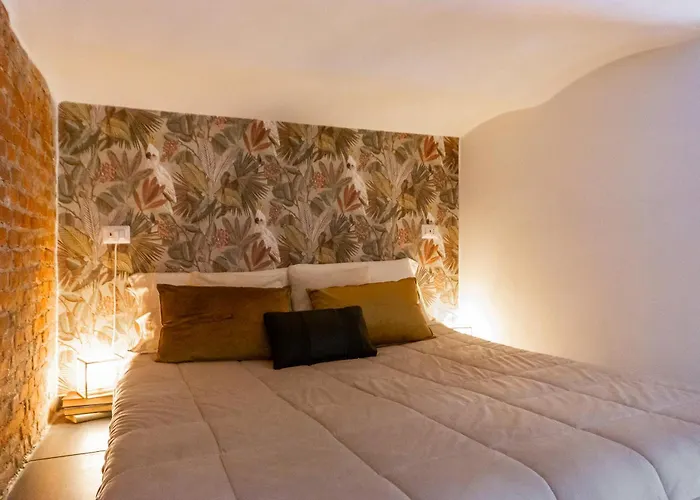 Youhosty - Design Isola