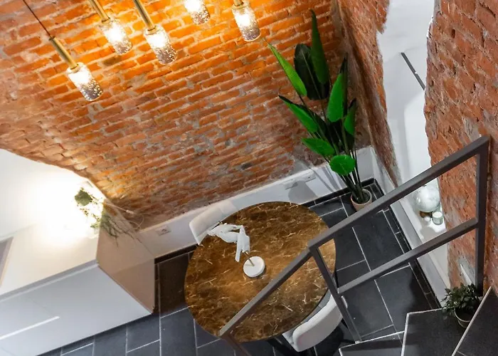 Youhosty - Design Isola