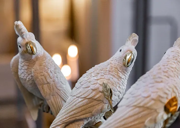 Youhosty - Design Isola Lejlighed