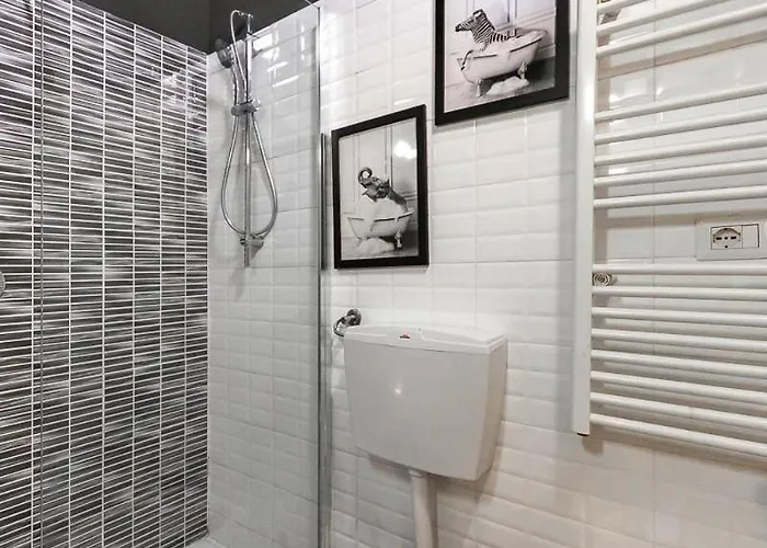 Youhosty - Design Isola * Milano