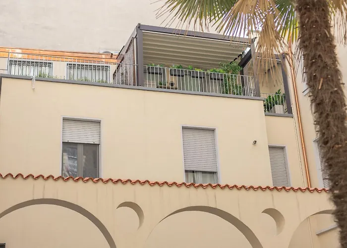 Appartamento Sunny With Terrace In Center By Rentopolis