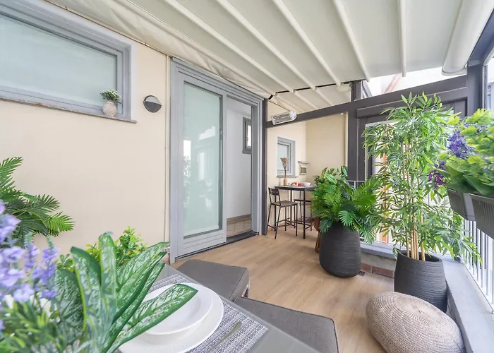 Appartamento Sunny With Terrace In Center By Rentopolis