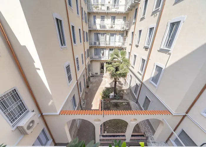 Sunny With Terrace In Center By Rentopolis Appartamento *