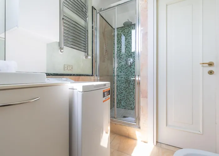 Appartamento Sunny With Terrace In Center By Rentopolis *