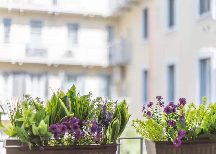 Sunny With Terrace In Center By Rentopolis *