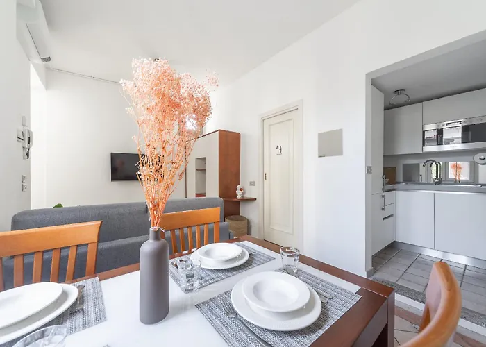 Appartamento Sunny With Terrace In Center By Rentopolis *