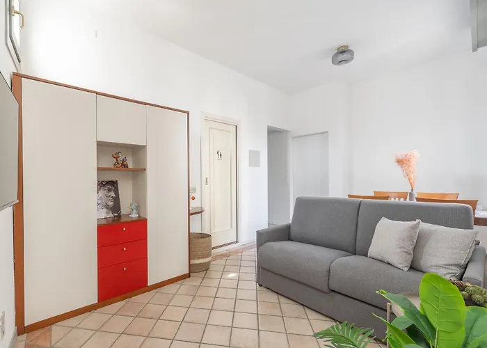 Appartamento Sunny With Terrace In Center By Rentopolis