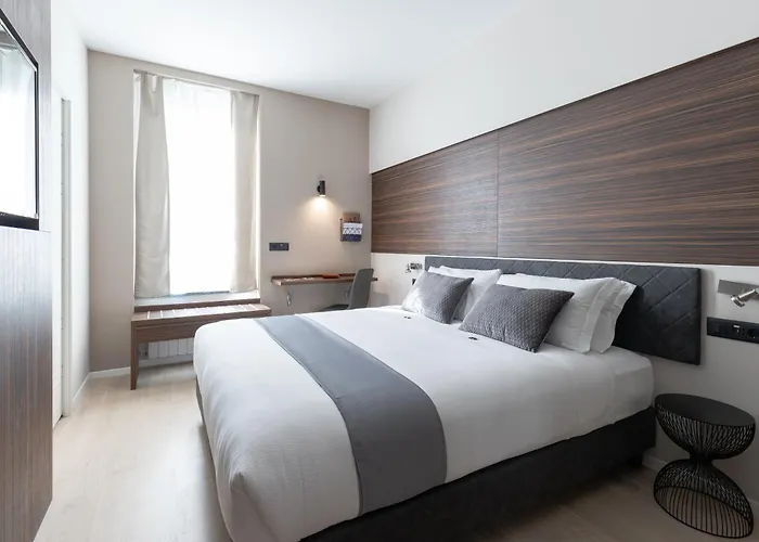 Hotel Ah - Duomo Essence 3*