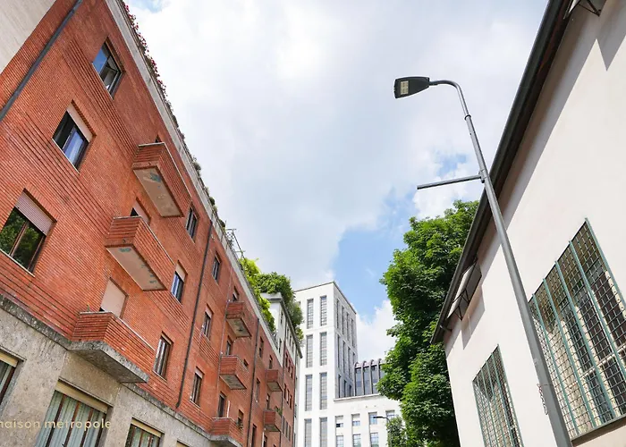 Daverio Business House * Milano