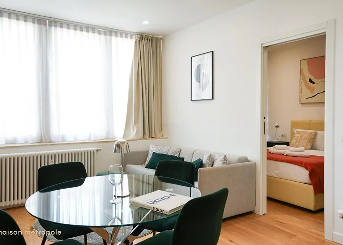 Daverio Business House