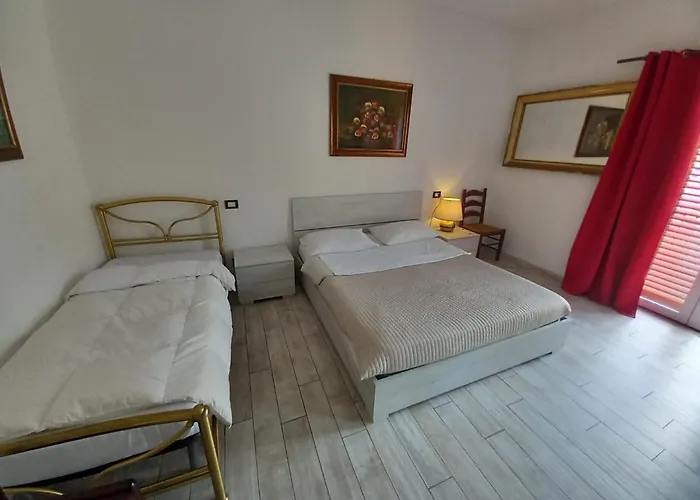 3 Station Free Parking