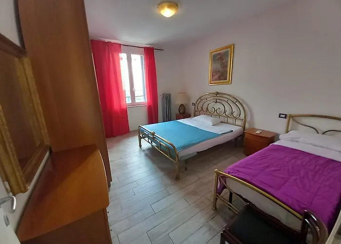 3 Station Free Parking Apartman *