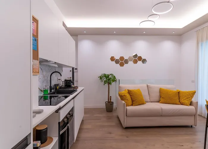 Teodorico Apartments - Quiet Garden View Apartment With Parking 米兰