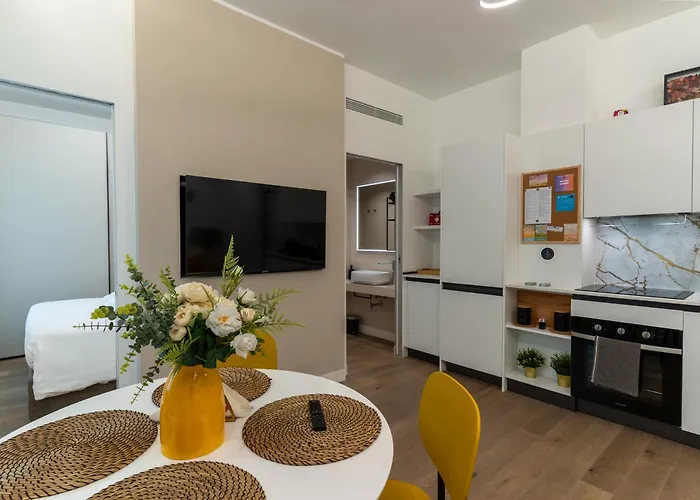 Teodorico Apartments - Quiet Garden View Apartment With Parking 公寓