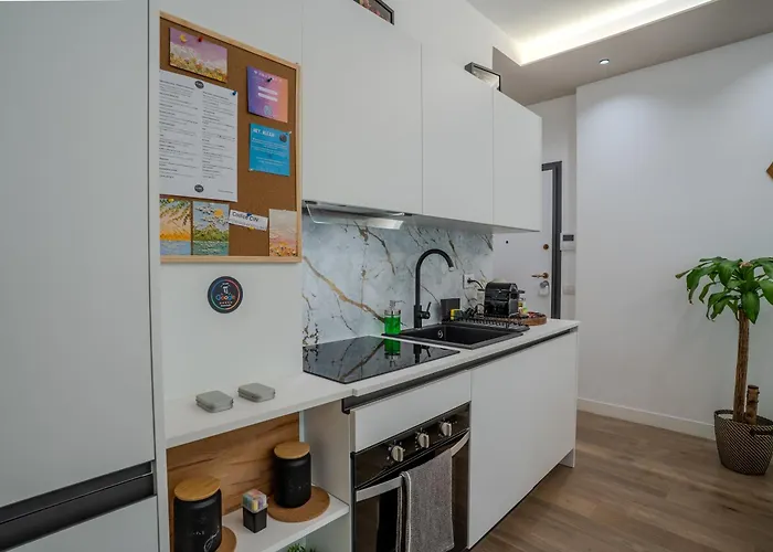 Teodorico - Quiet Garden View With Parking * Milano