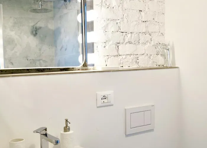 Апартаменты Amazing View On Navigli Милан