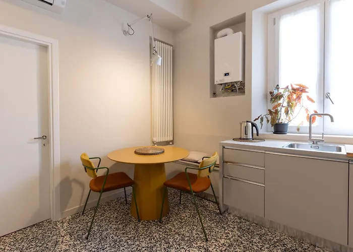 Newly Renovated Two-room * Milan