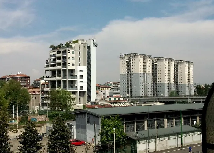 Cozy In Front Of Naviglio Grande