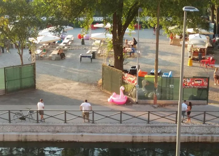 Cozy In Front Of Naviglio Grande Mailand