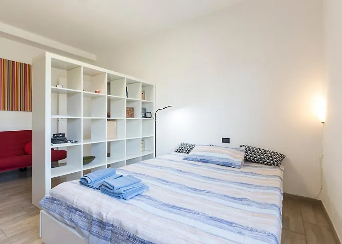 Cozy In Front Of Naviglio Grande *