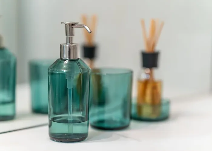 A 400m Dalla Metro Con Wifi Piu Parcheggio Privato Bici Apartmán *