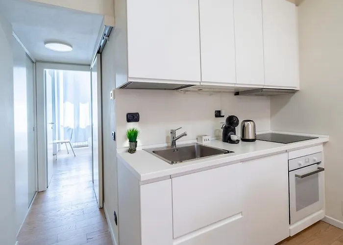 A 400m Dalla Metro Con Wifi Piu Parcheggio Privato Bici Apartmán *