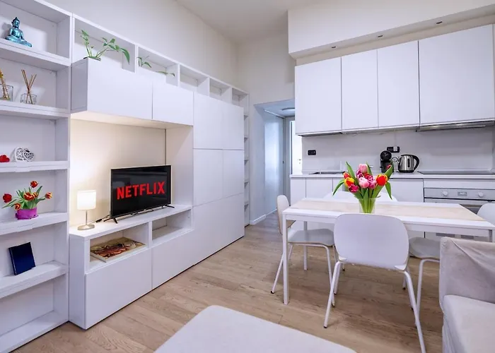 A 400m Dalla Metro Con Wifi Piu Parcheggio Privato Bici Apartmán Milán