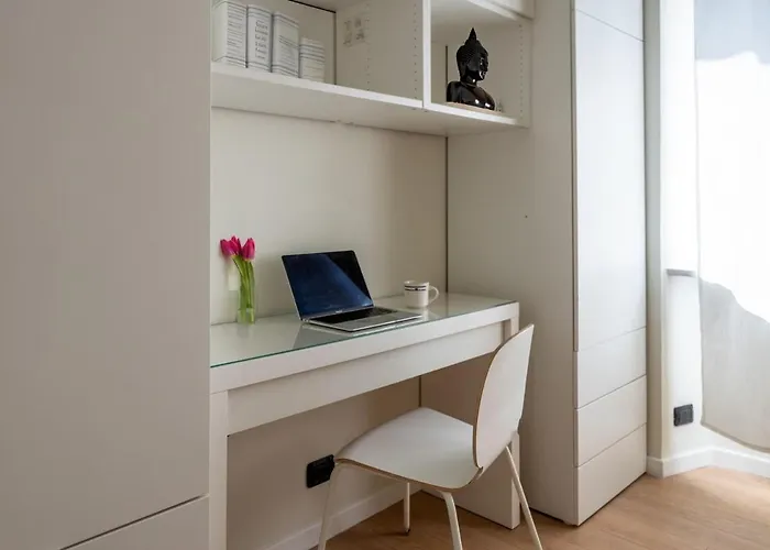 A 400m Dalla Metro Con Wifi Piu Parcheggio Privato Bici Apartmán