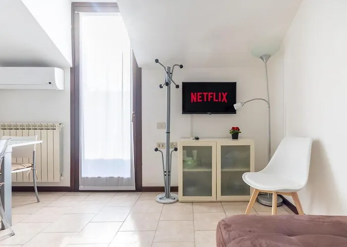 Con Bagno Privato Con Wifi A 200m Dalla Metro Appartamento