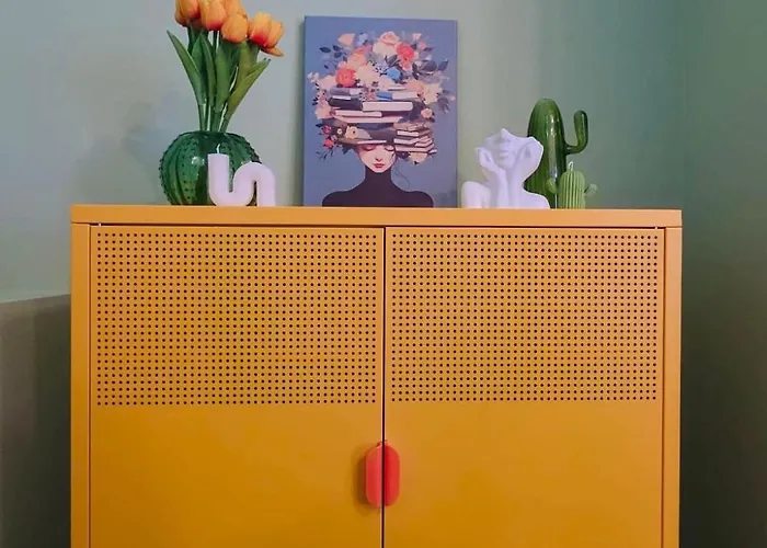 Sieva - Elegance And Urban Design * מילאנו