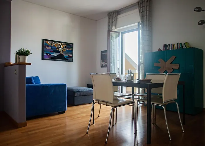 Appartement Experience From A Penthouse 5 Minutes From The Duomo