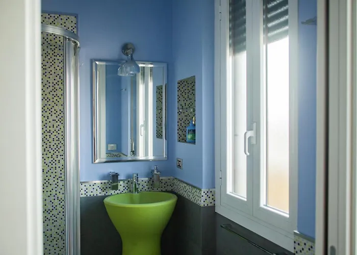 Apartamento Experience From A Penthouse 5 Minutes From The Duomo *